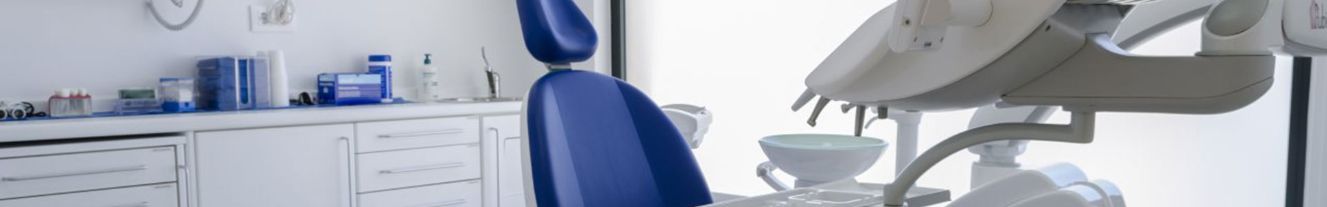 subministrar materials i maquinària a les clíniques dentals.
